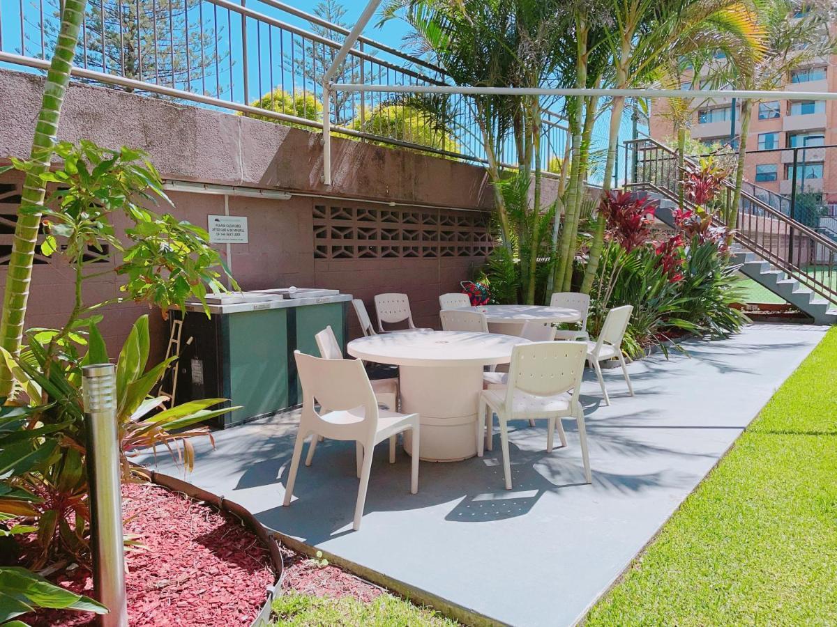 1 Bedroom And 1 Living Room Family Suite Gold Coast Exterior foto